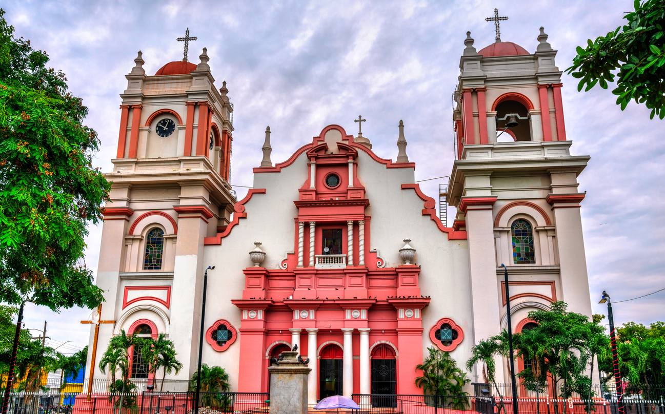 The Best Places to Visit in Honduras | 7 Key Destinations + 8 Hidden